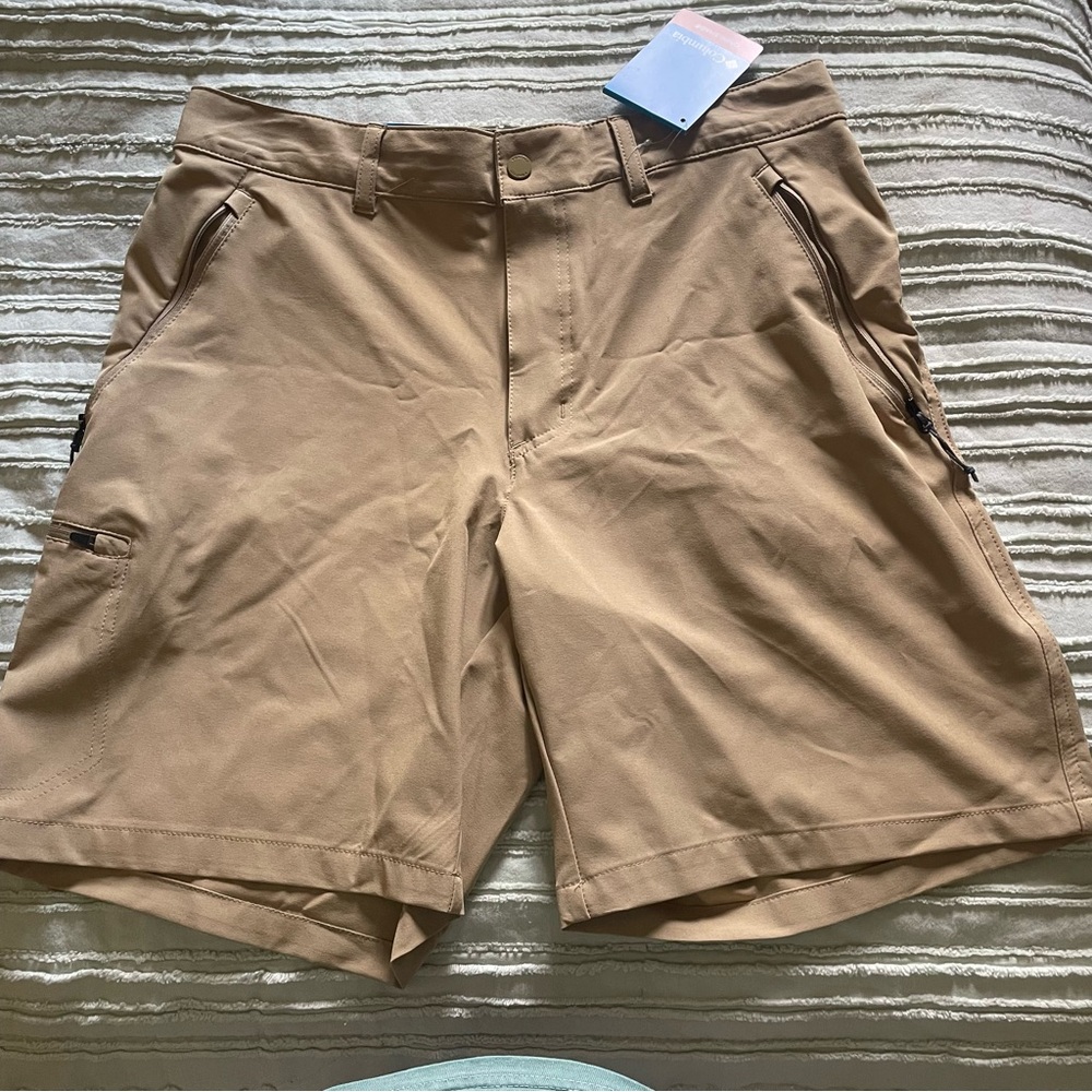 Men's Tan Cargo Shorts